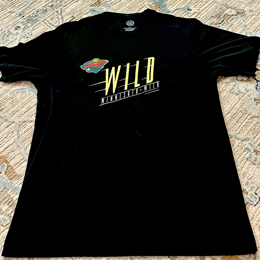MINNESOTA WILD Hockey T-shirt, Size L